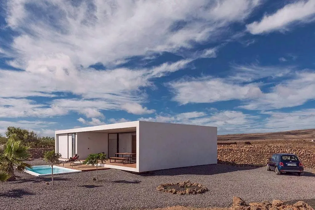 Minimalist House With Volcano View & Heated Pool Villa Lajares 0*,