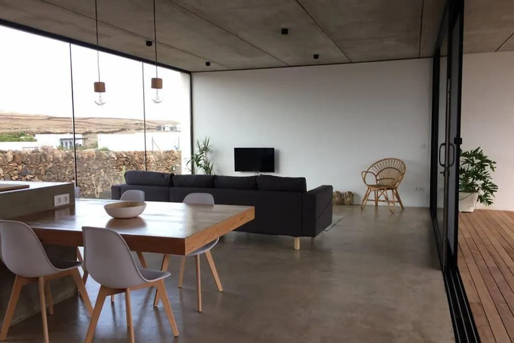 Holiday home Minimalist House With Volcano View & Heated Pool Villa Lajares