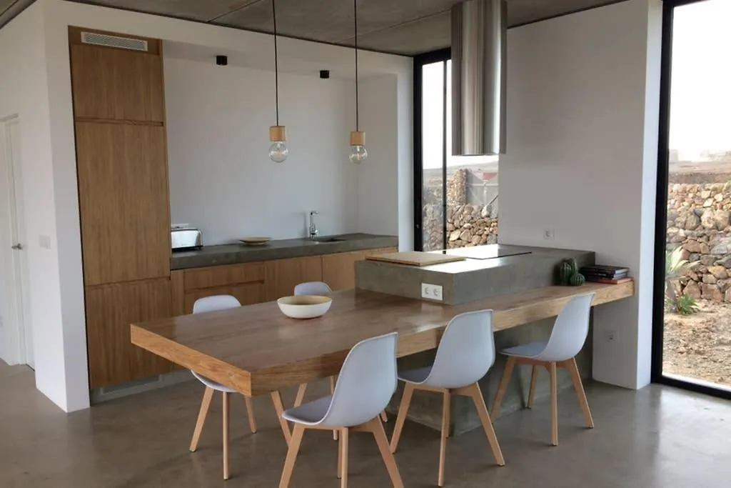 Minimalist House With Volcano View & Heated Pool Villa Lajares Holiday home
